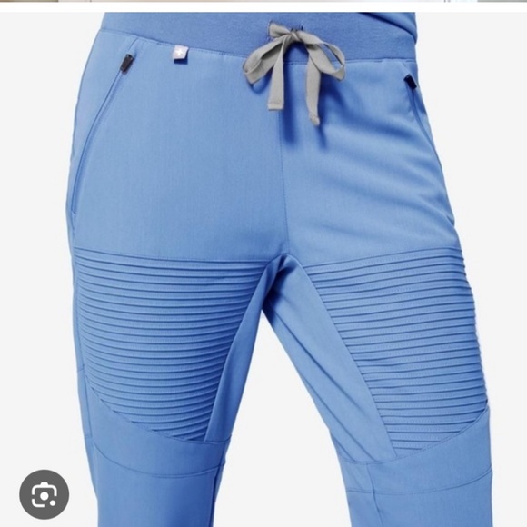 Figs blue scrub set. PO# 1805 and PO# 1383 - Picture 5 of 11